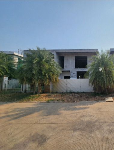 Villa For Sale (Negotiable)