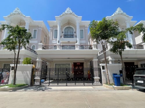 Villa Prince B for rent Borey ML Tiara