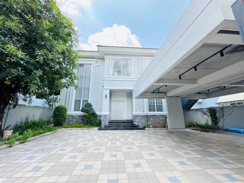 វីឡាម៉ូឌែន  សម្រាប់លក់​ បន្ទាន់