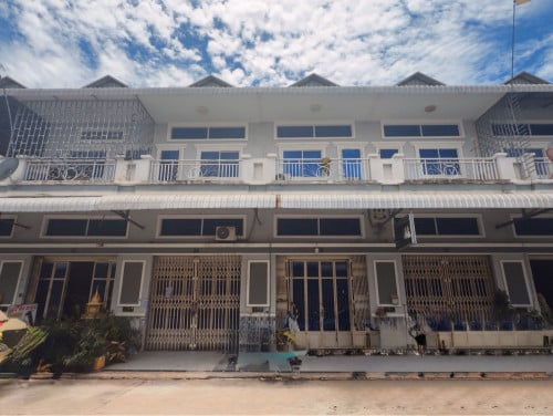 ផ្ទះលក់បន្ទាន់ក្នុងបុរីអិលវីផ្សារទួលពង្រ