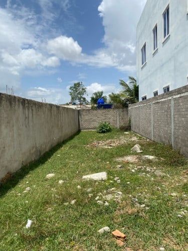 ដីលក់បន្ទាន់