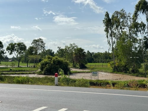 ដីសម្រាប់លក់នៅ ជិតផ្សាទ្រា ស្រុកព្រះស្តេច ខេត្តព្រៃវែង 2238m2