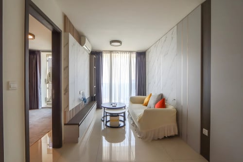 3BR Condo For Rent At The Peak Residence