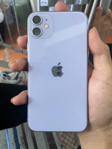 iphone 11 ស្អាត98% លក់120$