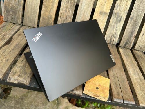 Lenovo E14 ស្អាត/core i3-1115G4/ram8/SSD256/14inch