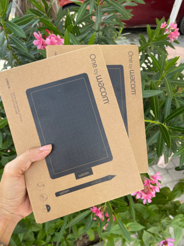 One by Wacom សម្រាប់បងៗចង់ទិញយកទៅអោយកូនរៀនគូ😘