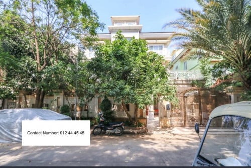 វីឡាប្រណិត