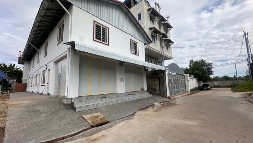 បន្ទប់មានឡៅតឿ សំរាប់ជួល