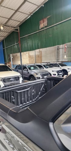 មានលក់រថយន្តប្រភេទ2កឹបសុតford mazda RiVo