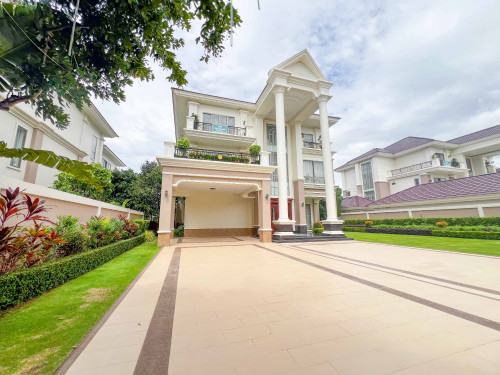 Queen Villa ៧ បន្ទប់គេង សម្រាប់លក់ 📍Eco-Poli, បុរី Peng Huoth, ខណ្ឌច្បារអំពៅ, រាជធានីភ្នំពេញ