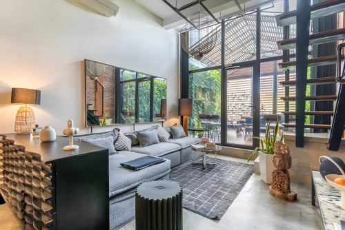 Renovated 2 Bedroom Apartment For Sale - Near Vattanac Capital