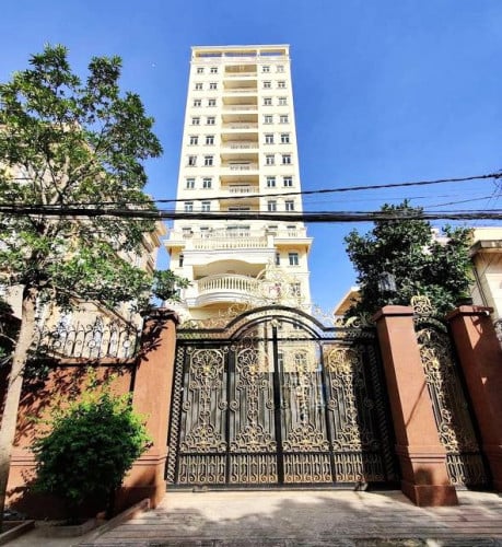 Whole Building For Rent, 28 Rooms in Residential Area