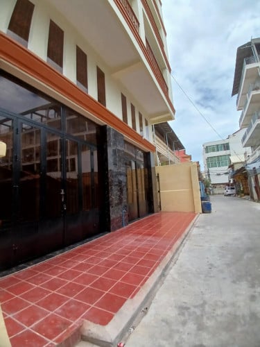 ផ្ទះជួល ជាន់ផ្ទាល់ដី