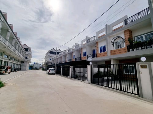 ផ្ទះលក់ 75000$ ចរចារ