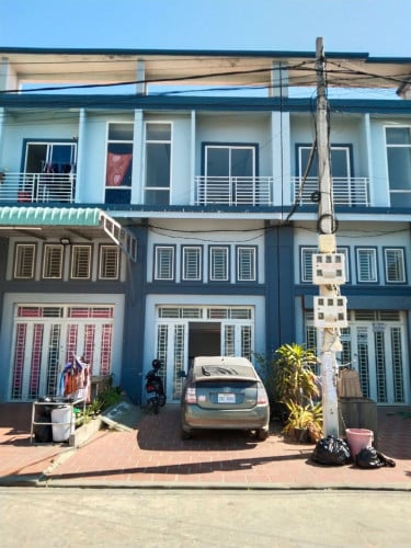#ផ្ទះអាជីវកម្ម លក់ឡៃឡុង ជាប់ផ្លូវរដ្ឋ12ឞ 100ឞ ពីបុរីពិភពថ្មីឈូកវ៉ា2