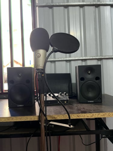 លក់មួយឈុត studio recording