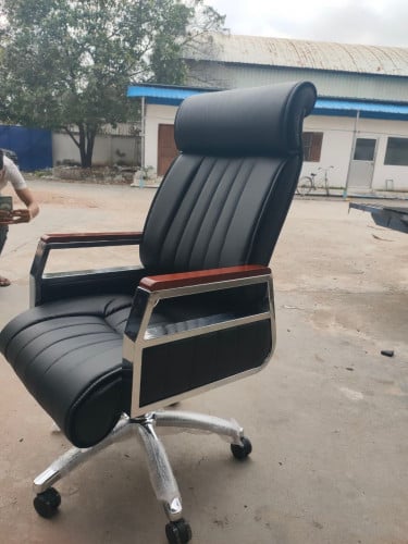 Boss chair