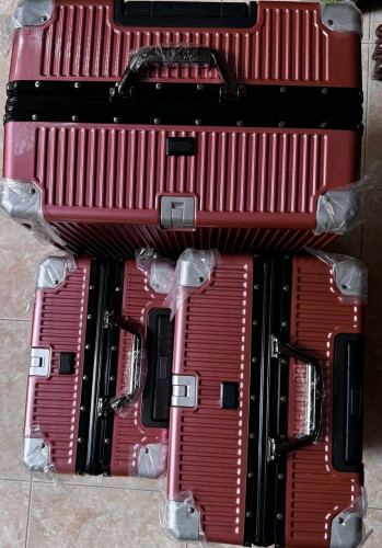 Suit case