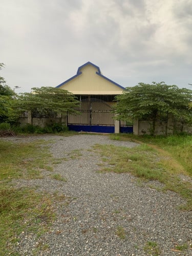 សួស្ដីរបងៗ ខ្ញុំបានមានឃ្លាំសម្រាបជួលចំពោះ ទីតាំ នៅ កំពត ស្រុកឈូក ឃុំដូនយ៉យ