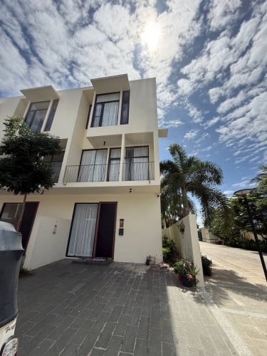 ផ្ទះ វីឡាកូនកាត់