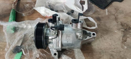 Compressor (NISSAN JUKE)