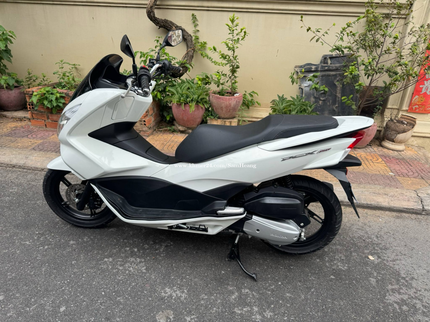 Pcx Hybrid Honda Pcx Honda Vario Honda Pcx 150 Price In Boeng