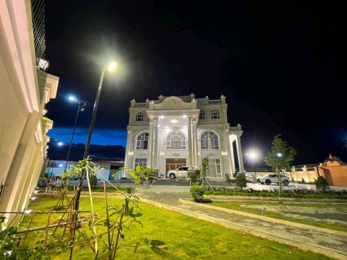 វីឡាសម្រាប់ជួល ៖ ទីតាំងឃ្មួញ, សែនសុខ (ជិតហ្គ្រេនភ្នំពេញ)