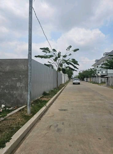 ដីលក់ខាត