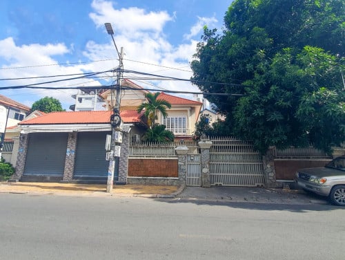 ផ្ទះវីឡា នៅទួលគោក