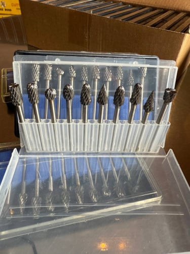 ដែករ៉ា ដែកឆ្លាក់