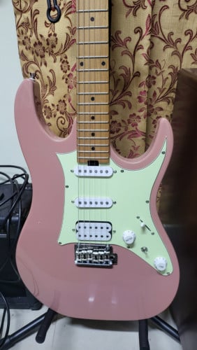 Electric Guitar Sqoe + Amp