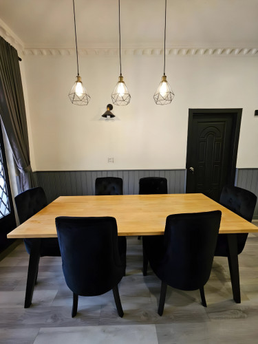 Renovated 3 Bedrooms Apt For Rent- BKK1 Area. Street 310