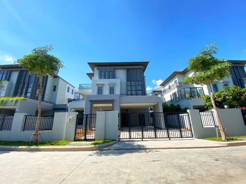 แแธแกแถแแแแธแโโแแแแแถแแแแแ / Queen villa for sale (แแปแแธแแธแแแแปแโ แฆแ แแแแแแโ แแทแAEON3)