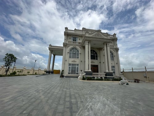 🏘️Villa for RENT!