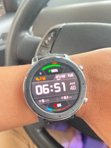 Amazfit GTR smartwatch (47mm)