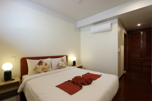 Apartment Unit Type : 3 bedrooms, 2 bedrooms & 1 bedroom Available