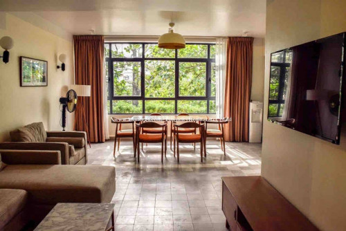 Apartment Unit Type : 3 bedrooms, 2 bedrooms & 1 bedroom Available