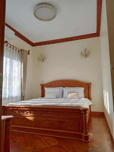 Spacious Villa 5 Bedrooms For Rent in Bassac Garden City
