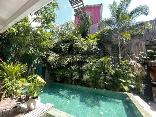 Villa 5 Bedrooms For Rent in Doun Penh With Swimming Pool