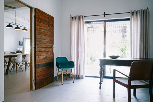Villa 5 Bedrooms For Rent in Doun Penh With Swimming Pool