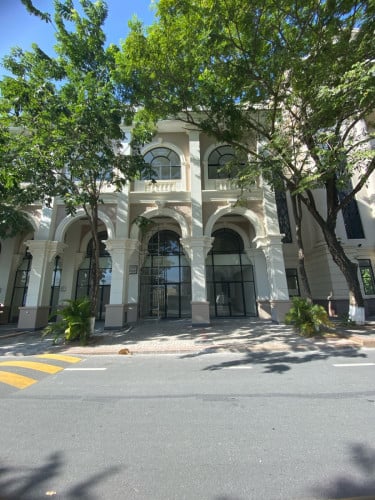 លក់បន្ទាន់ តម្លៃក្រោមទីផ្សារ