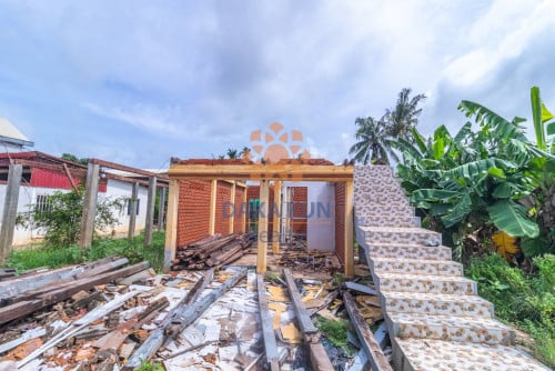 ផ្ទះលក់នៅជិតមាត់ស្ទឹង, ក្រុងសៀមរាប/House for Sale in Siem Reap-Riverside