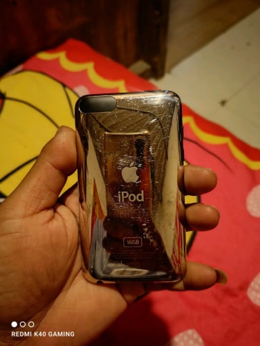 Apple iPod Touch 2nd Generation 16GB Black original all