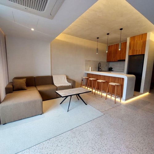 Spacious 1 Bedroom For Rent At The Peak