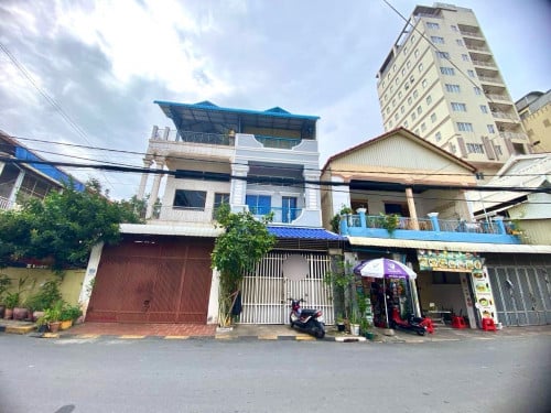 ផ្ទះលក់ជិតសាកលវិទ្យាល័យភូមិមិន្ទភ្នំពេញ