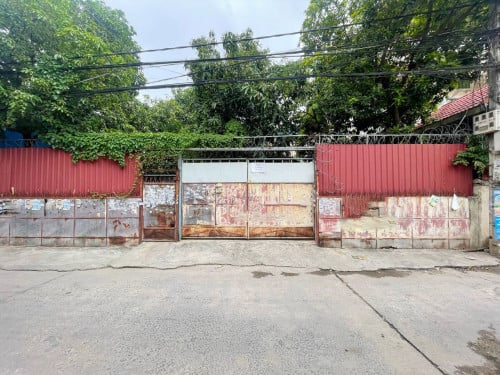 ដីលក់បន្ទាន់ នៅជិតវត្តសន្សំកុសល