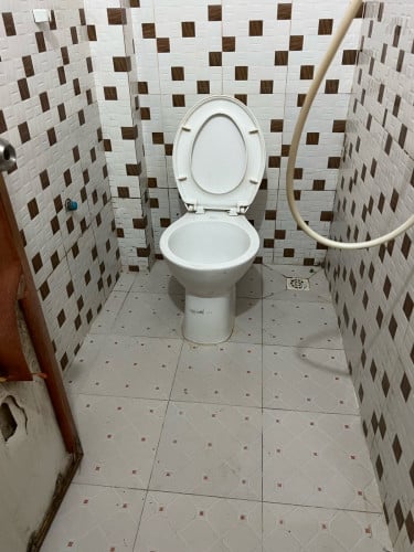 បន្ទប់ជួលជាន់ផ្ទាល់ដី