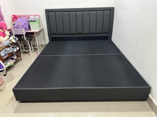 គ្រែស្បែក