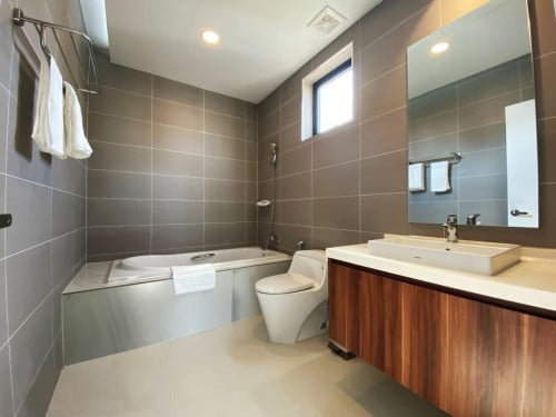 3 Bedrooms For Rent in Beoung Keng Kang1