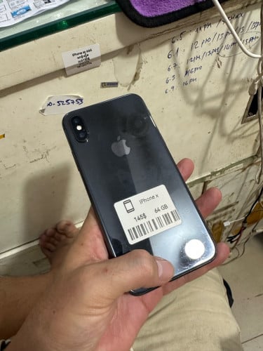 iPhone X 64g នៅស្អាត​ អេក្រង់ថ្មី ធានាម៉ាសុីន1ខែរ